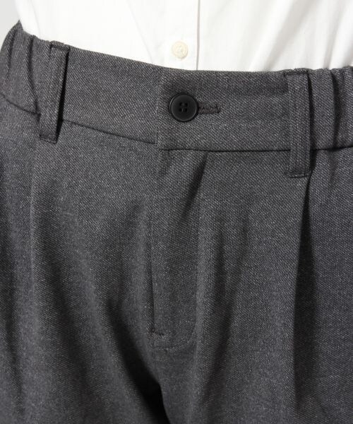 GLOBAL WORK(グローバルワーク)の「カットテーパードパンツ(パンツ・レディース・チャコールグレー18/千鳥ジャガード19/幾何学ジャガード88・M/L)」の9枚目の写真