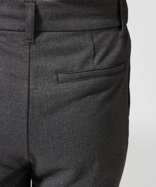 GLOBAL WORK(グローバルワーク)の「カットテーパードパンツ(パンツ・レディース・チャコールグレー18/千鳥ジャガード19/幾何学ジャガード88・M/L)」の13枚目の写真