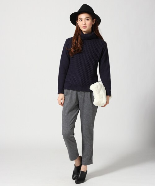 GLOBAL WORK(グローバルワーク)の「カットテーパードパンツ(パンツ・レディース・チャコールグレー18/千鳥ジャガード19/幾何学ジャガード88・M/L)」の5枚目の写真