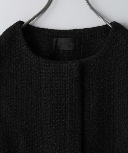 JEANASIS（ジーナシス）の「ツイードノーカラーコート（ジャケット/アウター・レディース・オフホワイト/ブラック・FREE）」の4枚目の写真