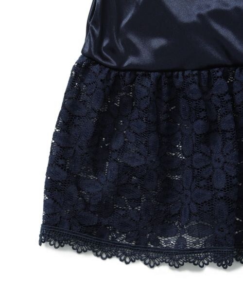 Andemiu（アンデミュウ）の「バラエティーキャミソール（トップス・レディース・オフホワイト/グレー/ブラック/ネイビー・F）」の7枚目の写真