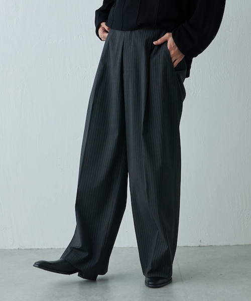 Lui's（ルイス）の「ストライプワイドストレートパンツ（パンツ・メンズ・ブラック/チャコールグレー・S/M）」の2枚目の写真
