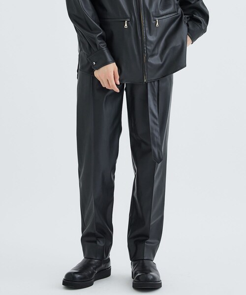 CULLNI(クルニ)の「EX.BELTED SLACKS ROYAL LEATHER(その他パンツ・メンズ・BLK・1/2)」の1枚目の写真