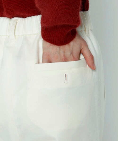 BABYLONE（バビロン）の「サキソニーストレッチWゴムパンツ（パンツ・レディース・アイボリー/ブラック・36/38）」の7枚目の写真