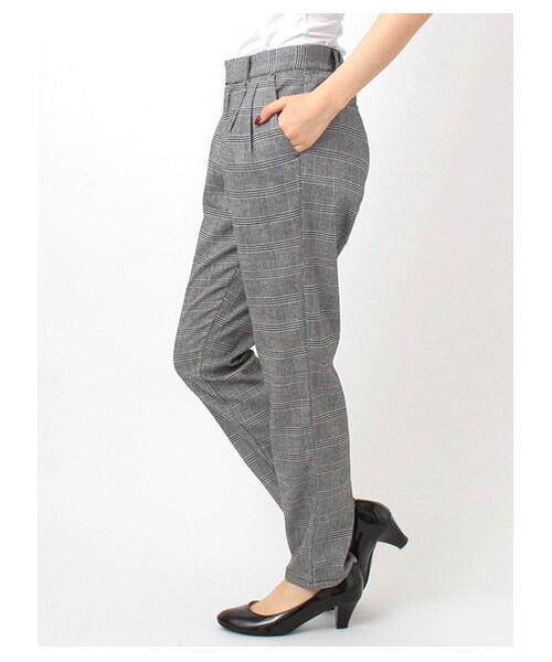 earth music&ecology（アースミュージックアンドエコロジー）の「・チェックテーパードパンツ（パンツ・レディース・ハウンドトゥース/Black Watch Green/グレンチェック・S/M/L）」の2枚目の写真