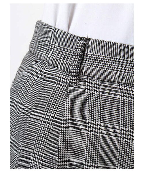 earth music&ecology（アースミュージックアンドエコロジー）の「・チェックテーパードパンツ（パンツ・レディース・ハウンドトゥース/Black Watch Green/グレンチェック・S/M/L）」の6枚目の写真