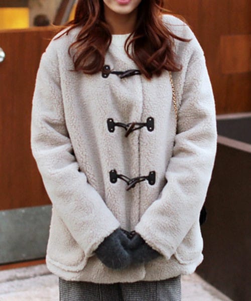 ウールシャギーショート ダッフルコート トグルボタン付き　ベージュ SNIDEL（スナイデル）の「ウールシャギーショートダッフル（ダッフル