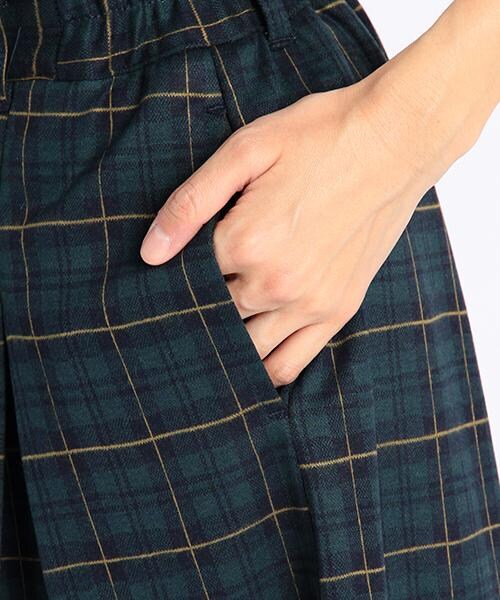 DOUBLE NAME(ダブルネーム)の「ミモレ丈ガウチョパンツ(無地/チェック)(パンツ・レディース・ブラック/チャコールグレー/柄A・FREE)」の6枚目の写真