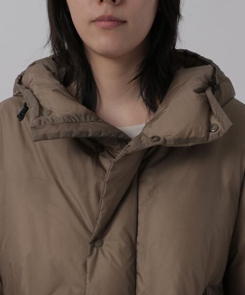 Chaos（カオス）の「別注アウトドアダウンブルゾン（ジャケット/アウター・レディース・チャコールグレー18/モカ59・FREE）」の20枚目の写真