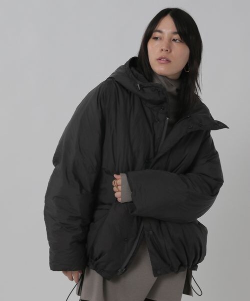 Chaos（カオス）の「別注アウトドアダウンブルゾン（ジャケット/アウター・レディース・チャコールグレー18/モカ59・FREE）」の13枚目の写真
