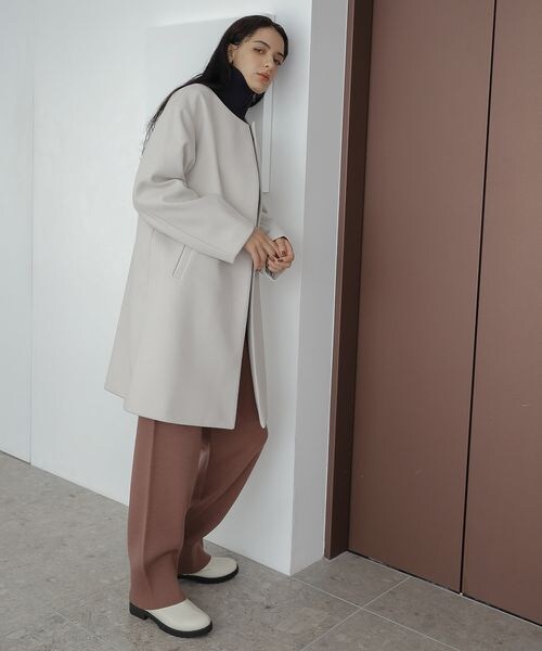 LAKOLE(ラコレ)の「ウーリーテックノーカラーフックフロントコート(ジャケット/アウター・レディース・グレージュ(14)/ブラック(19)/アイボリー(52)・S/M)」の15枚目の写真