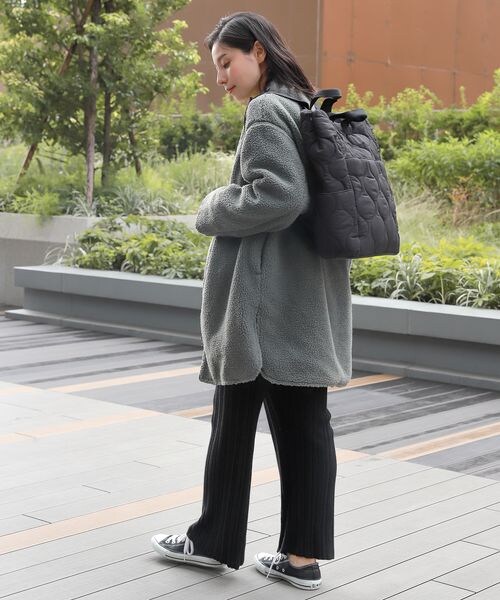LEPSIM（レプシィム）の「マタニティ／キルティングリュック（バッグ・レディース・ブラック09/カーキ75・ONE SIZE）」の3枚目の写真