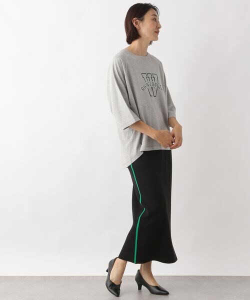 LEPSIM(レプシィム)の「12ゲージ無地柄ナロースカート(スカート・レディース・ブラック09/ブラック×ガラ10/イエロー×ガラ65・FREE SIZE)」の4枚目の写真