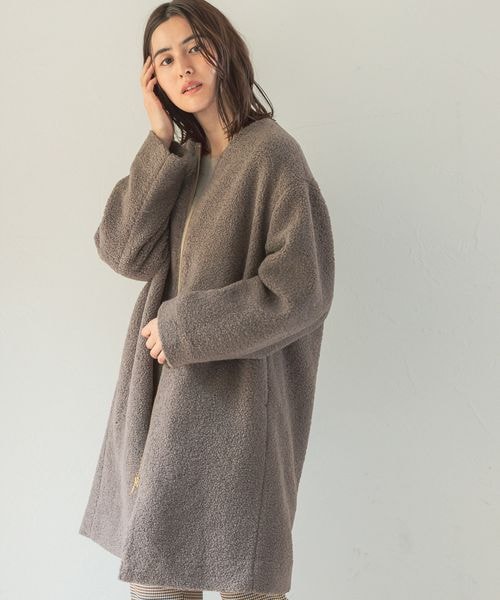 LEPSIM（レプシィム）の「ライトノーカラーボアコート（ジャケット/アウター・レディース・グレージュ13/チャコール19/モカ53・M/L）」の3枚目の写真