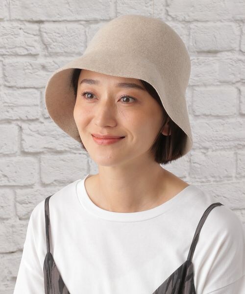 LEPSIM（レプシィム）の「フェルトバケットハット（帽子・レディース・アイボリー08/ブラック09/ブラウン58・ONE SIZE）」の4枚目の写真