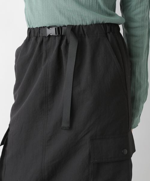 LOWRYS FARM（ローリーズファーム）の「ミリタリーサイドポケットスカート（スカート・レディース・アイボリー08/ブラック09/カーキ78・F）」の22枚目の写真