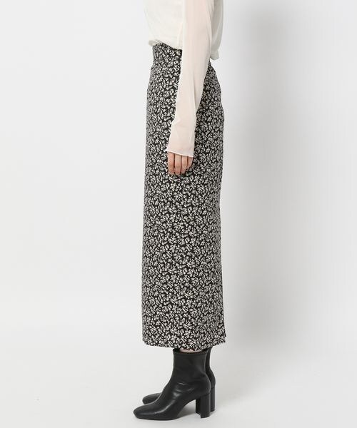 LOWRYS FARM（ローリーズファーム）の「コバナタイトスカート（スカート・レディース・アイボリー08/ブラック09/ブラウン58・F）」の12枚目の写真