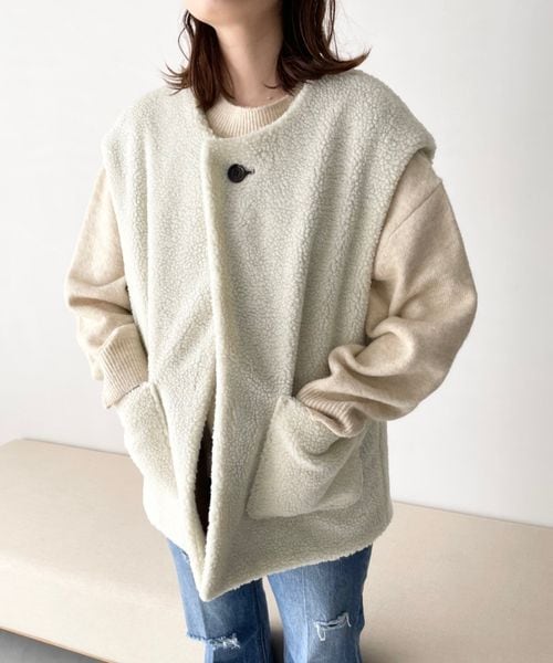 LOWRYS FARM（ローリーズファーム）の「ボアレザーリバーシブルベスト（ジャケット/アウター・レディース・ブラック09/ブラウン58・F）」の5枚目の写真