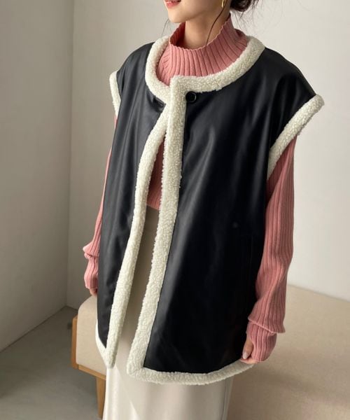 LOWRYS FARM（ローリーズファーム）の「ボアレザーリバーシブルベスト（ジャケット/アウター・レディース・ブラック09/ブラウン58・F）」の3枚目の写真