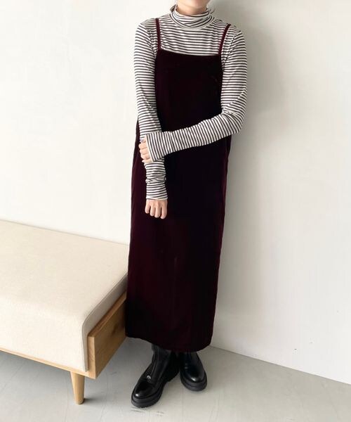 LOWRYS FARM（ローリーズファーム）の「ベロアキャミワンピース（ワンピース/ドレス・レディース・ブラック09/レッド35・F）」の8枚目の写真