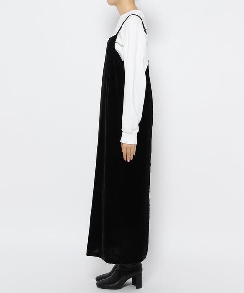 LOWRYS FARM（ローリーズファーム）の「ベロアキャミワンピース（ワンピース/ドレス・レディース・ブラック09/レッド35・F）」の11枚目の写真