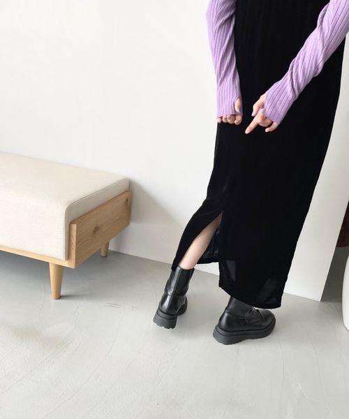 LOWRYS FARM（ローリーズファーム）の「ベロアキャミワンピース（ワンピース/ドレス・レディース・ブラック09/レッド35・F）」の3枚目の写真