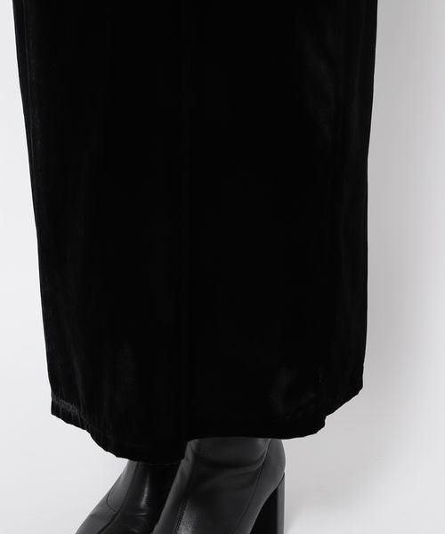 LOWRYS FARM（ローリーズファーム）の「ベロアキャミワンピース（ワンピース/ドレス・レディース・ブラック09/レッド35・F）」の15枚目の写真