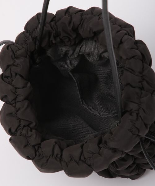 LOWRYS FARM（ローリーズファーム）の「ポコポコキンチャクＢＡＧ（バッグ・レディース・アイボリー08/ブラック09/グリーン75・フリーサイズ）」の7枚目の写真