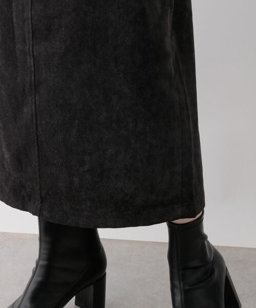 LOWRYS FARM（ローリーズファーム）の「ベロアライクタイトスカート（スカート・レディース・アイボリー08/ブラック09/グリーン72・M/L）」の11枚目の写真