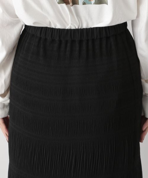 LOWRYS FARM（ローリーズファーム）の「シャーリングＩラインスカート（スカート・レディース・アイボリー08/ブラック09/ブルー82・F）」の15枚目の写真