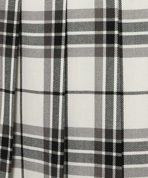 LOWRYS FARM（ローリーズファーム）の「チェックキルトスカート（スカート・レディース・ホワイト01/ブラウン55/ネイビー88・F）」の17枚目の写真