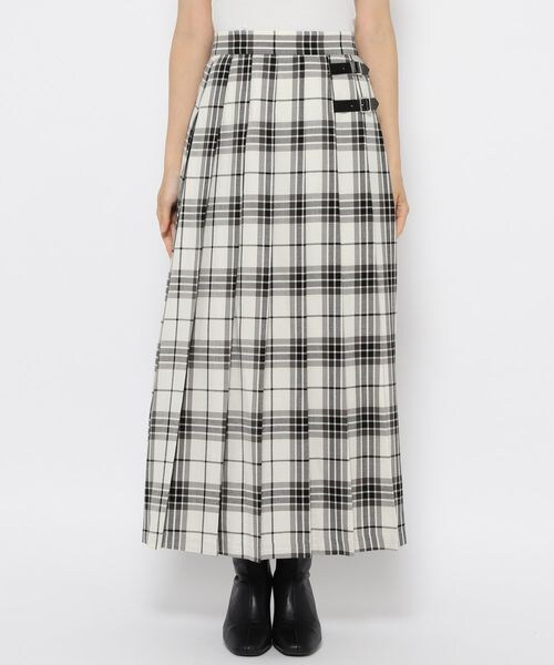 LOWRYS FARM（ローリーズファーム）の「チェックキルトスカート（スカート・レディース・ホワイト01/ブラウン55/ネイビー88・F）」の9枚目の写真