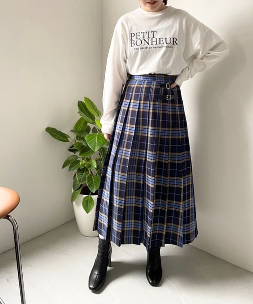 LOWRYS FARM（ローリーズファーム）の「チェックキルトスカート（スカート・レディース・ホワイト01/ブラウン55/ネイビー88・F）」の6枚目の写真