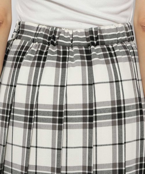 LOWRYS FARM（ローリーズファーム）の「チェックキルトスカート（スカート・レディース・ホワイト01/ブラウン55/ネイビー88・F）」の15枚目の写真