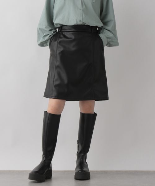 LOWRYS FARM（ローリーズファーム）の「フェイクレザーミニスカート（スカート・レディース・ブラック09・F）」の7枚目の写真