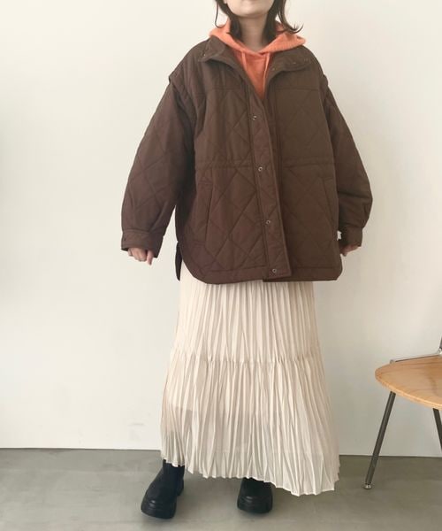 LOWRYS FARM（ローリーズファーム）の「２ＷＡＹキルトブルゾン（ジャケット/アウター・レディース・アイボリー08/ブラック09/ブラウン58・F）」の15枚目の写真