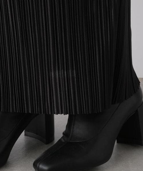 LOWRYS FARM(ローリーズファーム)の「ランダムプリーツタイトスカート(スカート・レディース・アイボリー08/ブラック09/ブラウン58/グリーン75・普通丈/ロング丈)」の16枚目の写真