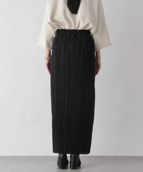 LOWRYS FARM(ローリーズファーム)の「ランダムプリーツタイトスカート(スカート・レディース・アイボリー08/ブラック09/ブラウン58/グリーン75・普通丈/ロング丈)」の14枚目の写真