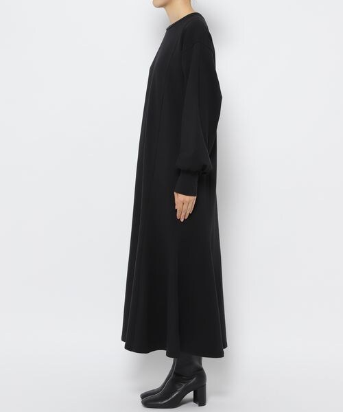 LOWRYS FARM（ローリーズファーム）の「マーメイドフレアワンピース（ワンピース/ドレス・レディース・アイボリー08/ブラック09/チャコール18・F）」の16枚目の写真