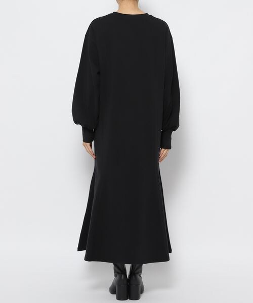 LOWRYS FARM（ローリーズファーム）の「マーメイドフレアワンピース（ワンピース/ドレス・レディース・アイボリー08/ブラック09/チャコール18・F）」の17枚目の写真