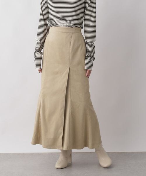 LOWRYS FARM(ローリーズファーム)の「フェイクスエードキリカエフレアスカート(スカート・レディース・アイボリー08/チャコールグレー18・M/L)」の8枚目の写真