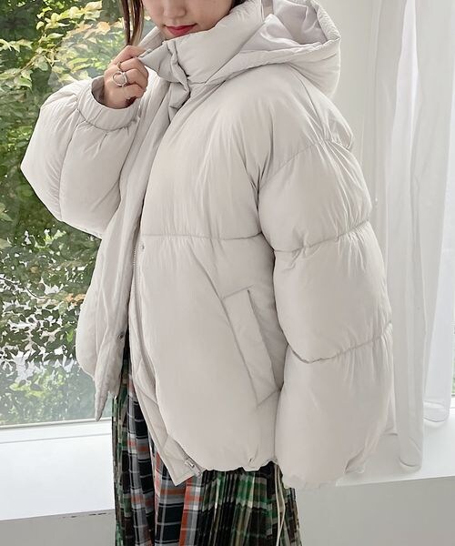 PAGEBOY（ページボーイ）の「エアサーマルブルゾン（ジャケット/アウター・レディース・ブラック09/グレージュ12/ブラウン58・F）」の12枚目の写真