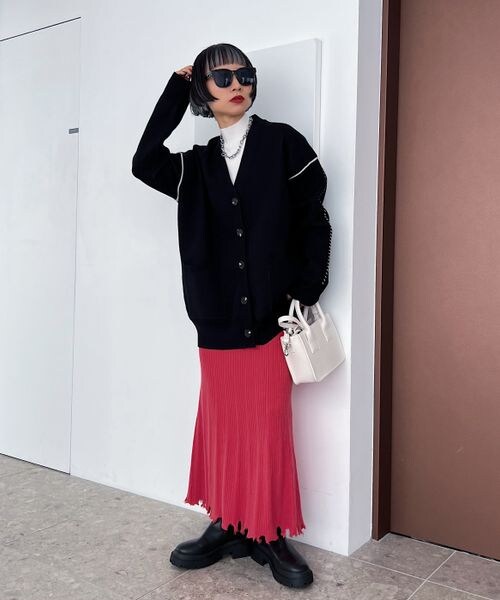 PAGEBOY（ページボーイ）の「ダメージヘムニットスカート（スカート・レディース・オフホワイト05/ブラック09/チェリー35・F）」の14枚目の写真