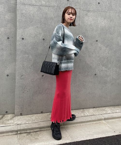 PAGEBOY（ページボーイ）の「ダメージヘムニットスカート（スカート・レディース・オフホワイト05/ブラック09/チェリー35・F）」の17枚目の写真