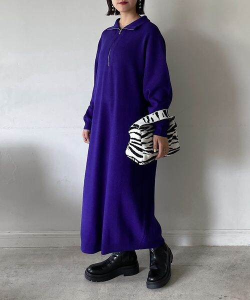 PAGEBOY（ページボーイ）の「ハイネックZIPニットワンピース（ワンピース/ドレス・レディース・ブラック09/ショコラ59/ペールブルー89・F）」の3枚目の写真