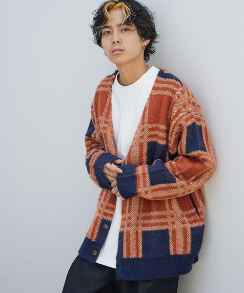 PAGEBOY（ページボーイ）の「アソートシャギーカーデ（トップス・メンズ・ブラウンチェック53/ブラウンアーガイル55/イエローチェック65/グリーンアーガイル75・FREE）」の6枚目の写真