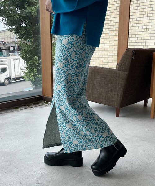 PAGEBOY（ページボーイ）の「ダマスク柄ジャガードナロースカート（スカート・レディース・ブラック09/ブルー85・F）」の9枚目の写真