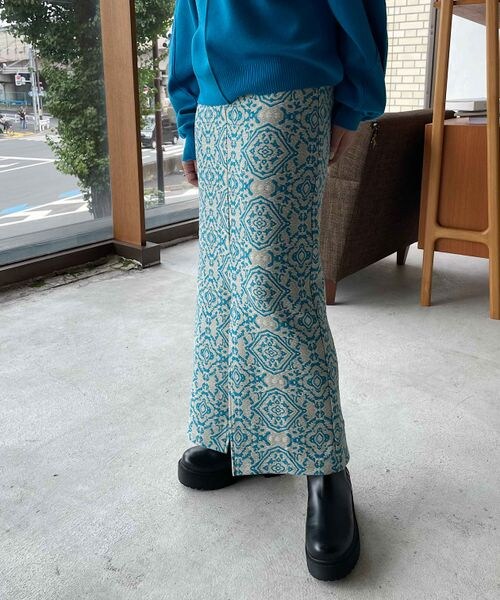 PAGEBOY（ページボーイ）の「ダマスク柄ジャガードナロースカート（スカート・レディース・ブラック09/ブルー85・F）」の2枚目の写真