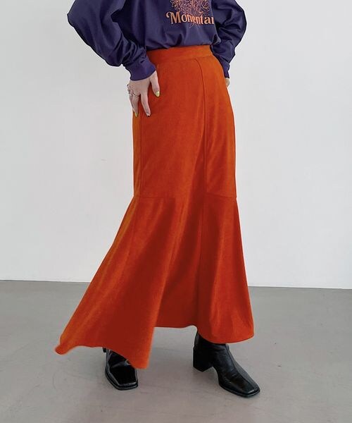 PAGEBOY（ページボーイ）の「コールテンマーメイドスカート（スカート・レディース・アイボリー05/ブラック09/オレンジ45・F）」の9枚目の写真
