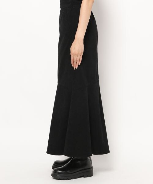 PAGEBOY（ページボーイ）の「コールテンマーメイドスカート（スカート・レディース・アイボリー05/ブラック09/オレンジ45・F）」の12枚目の写真